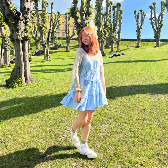 Meet your Posher, Caroline - Picture 2 of 2